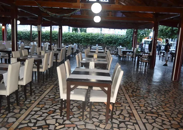 Hotel Ares *